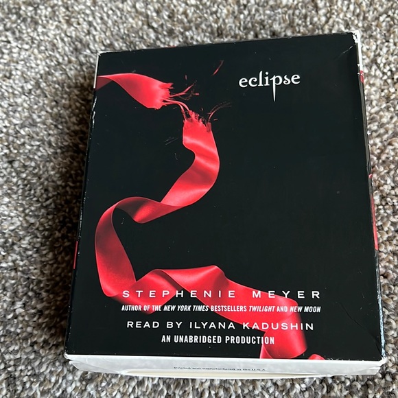 Eclipse by Stephanie Meyer, author of Twilight and New Moon, compact disc - Picture 1 of 5